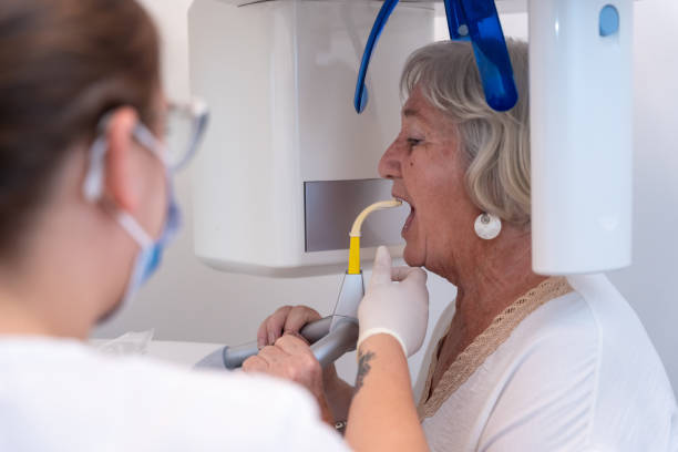 Best Emergency Care for Gum Disease in East Honolulu, HI